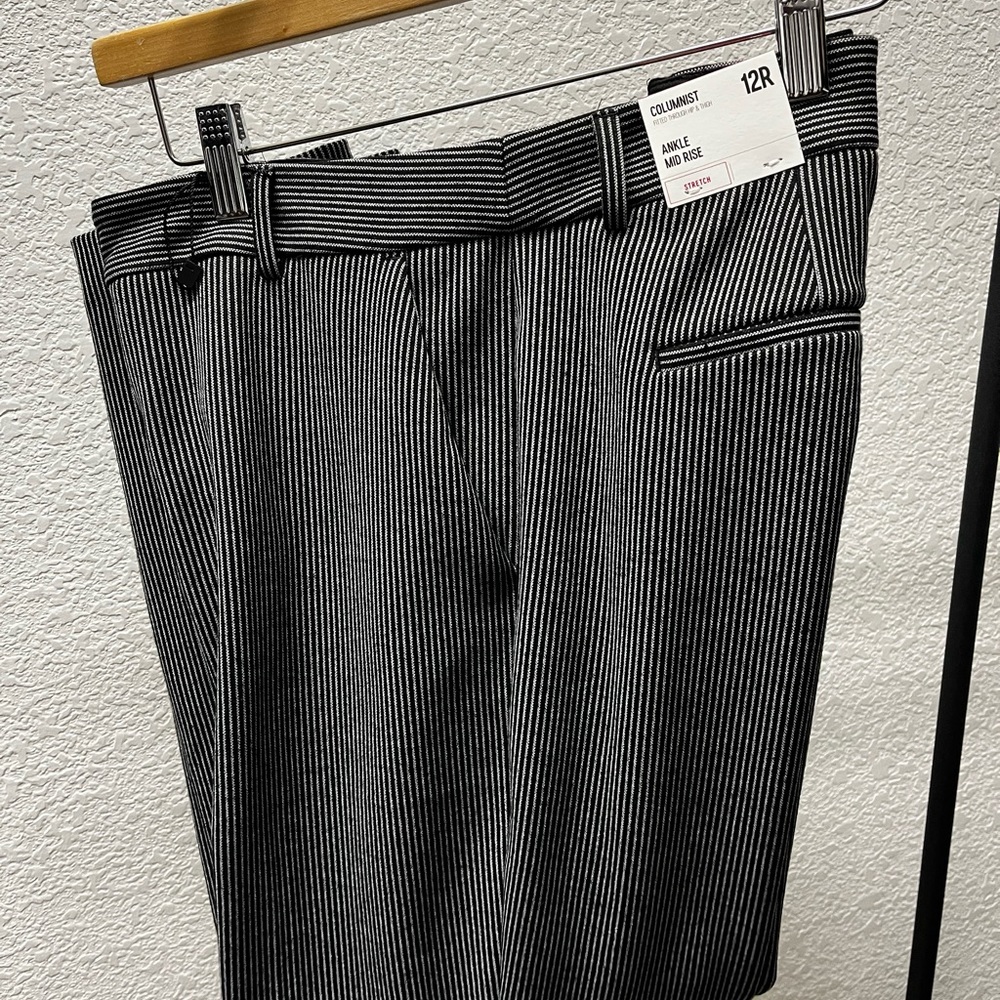 Columnist Mid Rise Ankle Pants